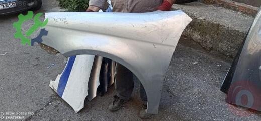 Volkswagen Jetta Sol Ön Çamurluk 2005-2010 çıkma parça