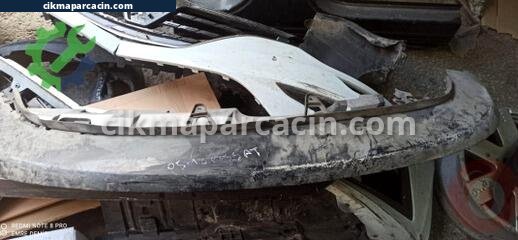 Volkswagen Passat Ön Tampon çıkma parça
