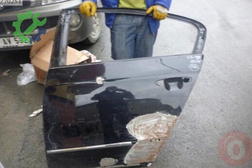 Volkswagen Passat Sol Arka Kapı 2005-2010 çıkma parça
