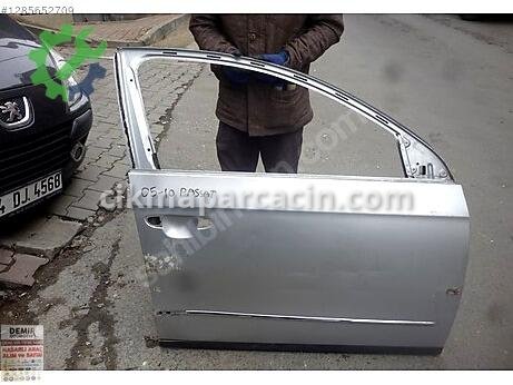 Volkswagen Passat Sağ Ön Kapı çıkma parça