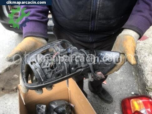 Peugeot 307 Ayna (Sağ) çıkma parça