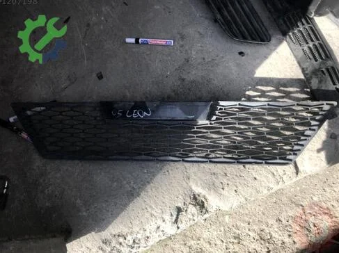 Seat Leon Tampon Izgarası çıkma parça