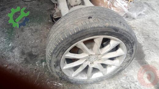 Volkswagen Phaeton Arka Dingil çıkma parça