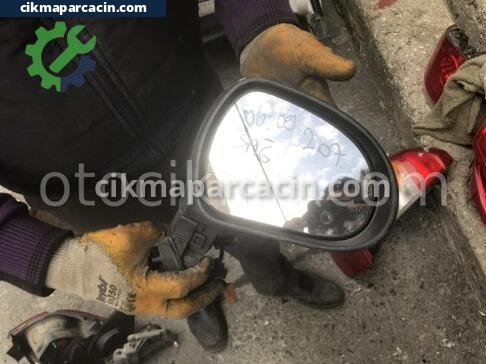 Peugeot 207 Sağ Dış Ayna çıkma parça
