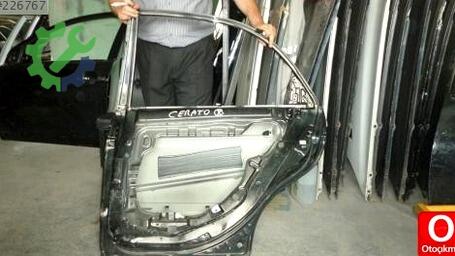 Kia Cerato Sağ Arka Kapı 2006-2009 çıkma parça