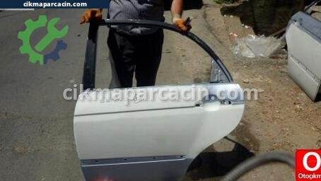 Kia Cerato Sol Arka Kapı çıkma parça