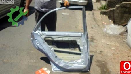 Kia Cerato Sol Arka Kapı 2006-2009 çıkma parça