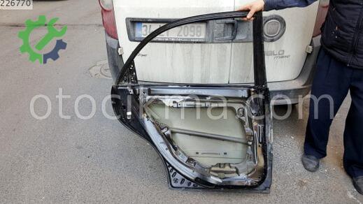 Kia Cerato Sol Arka Kapı 2006-2009 çıkma parça