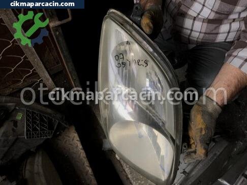 Toyota Yaris Far çıkma parça