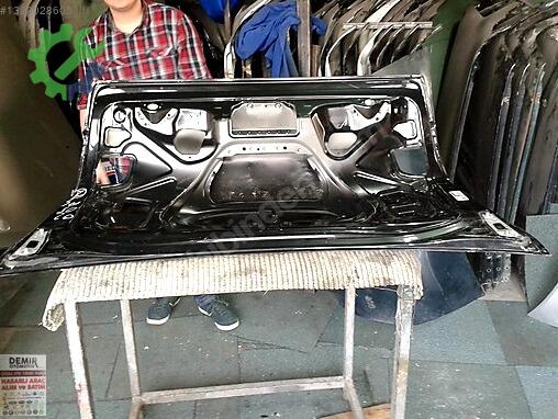 Audi A4 Bagaj çıkma parça