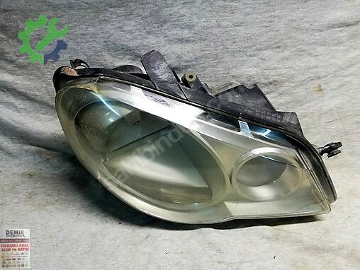Volkswagen Polo Sağ Ön Far çıkma parça