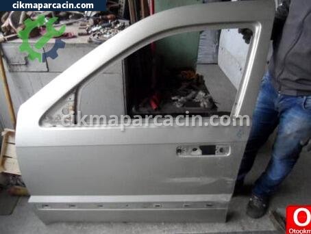 Jeep Grand Cherokee Kapı (Arka Sağ) çıkma parça