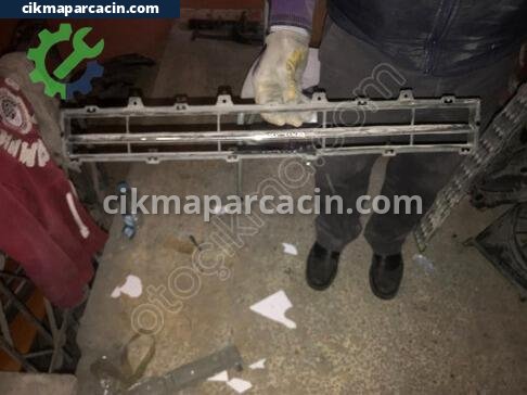 Chevrolet Captiva Tampon Izgarası çıkma parça