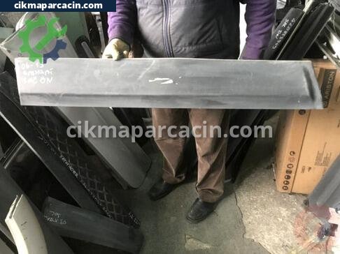 Nissan Qashqai Sağ Kapı Çıtası çıkma parça
