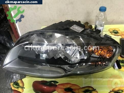 Audi A4 Sol Ön Far çıkma parça
