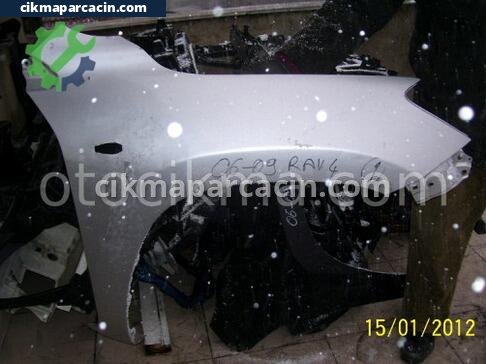 Toyota RAV4 Ön Çamurluk çıkma parça
