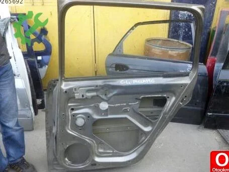 Citroen C4 Sağ Arka Kapı 2007-2011 çıkma parça