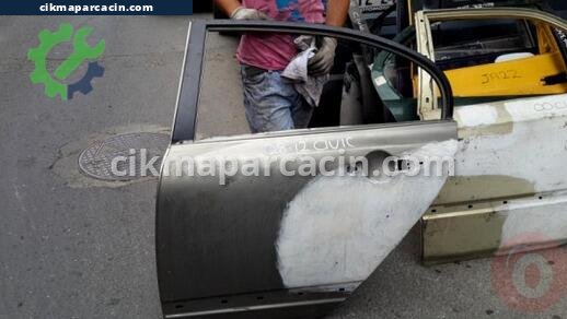 Honda Civic Sol Arka Kapı çıkma parça
