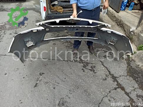 Toyota Auris Ön Tampon 2007-2012 çıkma parça