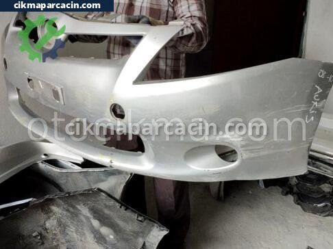 Toyota Auris Ön Tampon çıkma parça