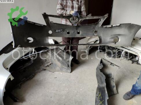 Toyota Auris Ön Tampon 2007-2012 çıkma parça