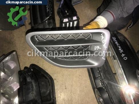 Land Rover Range Rover Sol Çamurluk çıkma parça