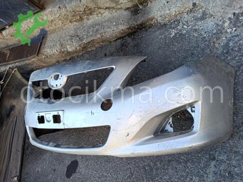 Toyota Corolla Ön Tampon 2008-2011 çıkma parça
