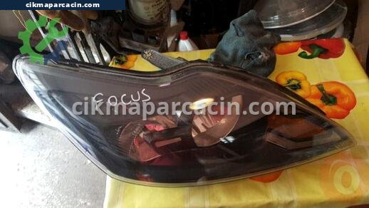 Ford Focus Sağ Ön Far çıkma parça