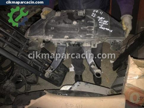 BMW X5 Hava Filtresi Kutusu çıkma parça