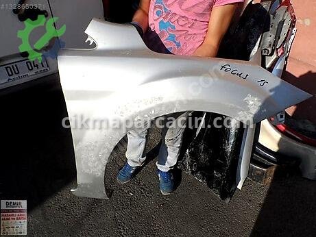 Ford Focus Ön Çamurluk çıkma parça