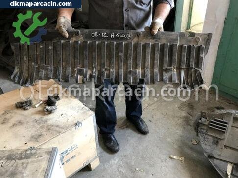 Audi A5 Ön Tampon çıkma parça