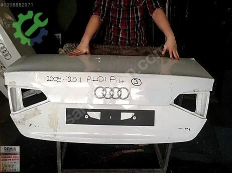 Audi A4 Bagaj çıkma parça