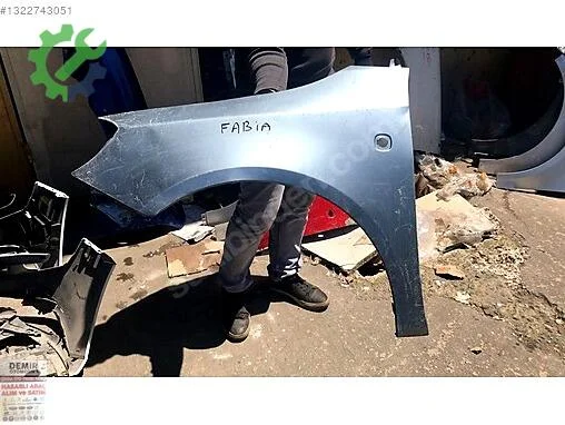 Skoda Fabia Sol Ön Çamurluk çıkma parça