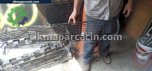 Peugeot 3008 Tampon Izgarası çıkma parça