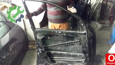 Mercedes-Benz ML Sol Ön Kapı 2008-2013 çıkma parça