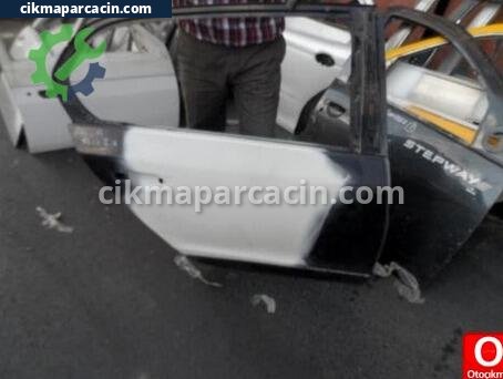 Skoda Superb Sağ Arka Kapı çıkma parça
