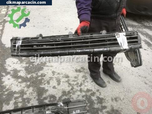 Citroen Berlingo Tampon Izgarası çıkma parça