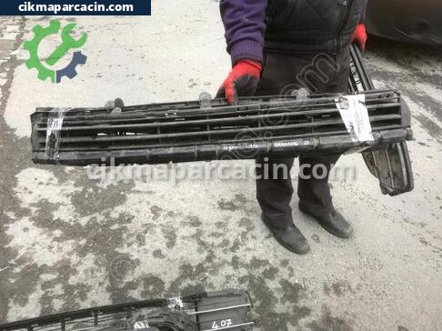 Citroen Berlingo Tampon Izgarası çıkma parça