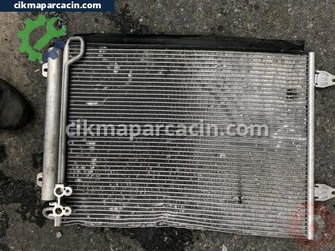 Volkswagen Passat Klima Radyatörü çıkma parça