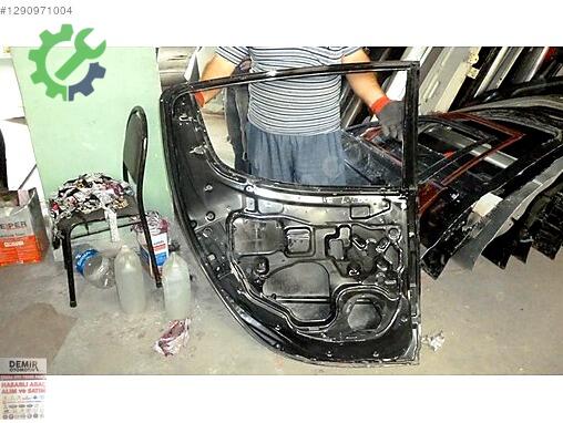 Mitsubishi L 200 Sol Arka Kapı çıkma parça