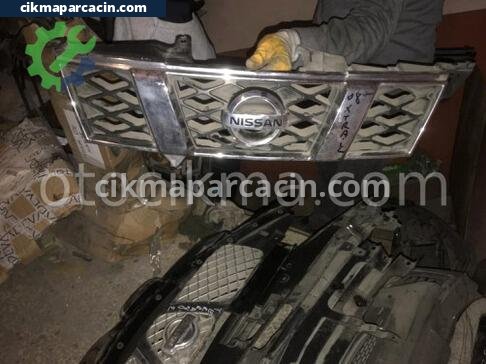 Nissan X-Trail Panjur çıkma parça