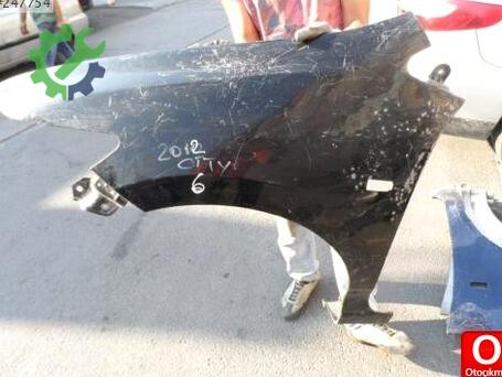 Honda Civic Çamurluk (Arka) 2009-2011 çıkma parça