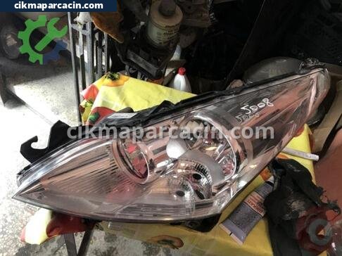 Peugeot 5008 Sol Ön Far çıkma parça