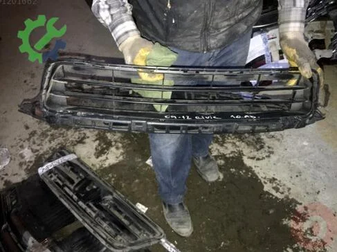 Honda Civic Tampon Izgarası 2009-2012 çıkma parça