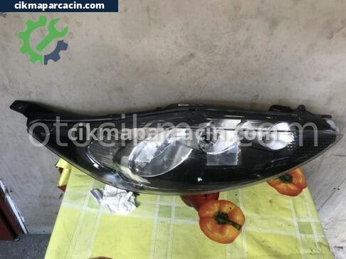 Ford Fiesta Sağ Ön Far çıkma parça