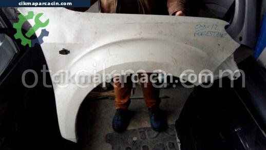 Subaru Forester Ön Çamurluk çıkma parça