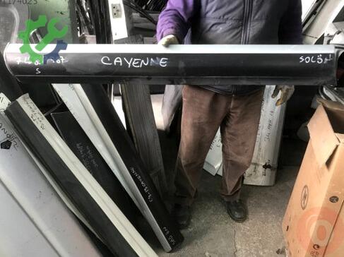 Porsche Cayenne Kapı Çıtası 2009-2013 çıkma parça