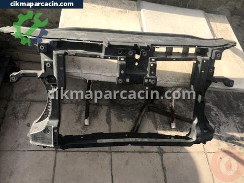 Volkswagen Passat Ön Panel çıkma parça