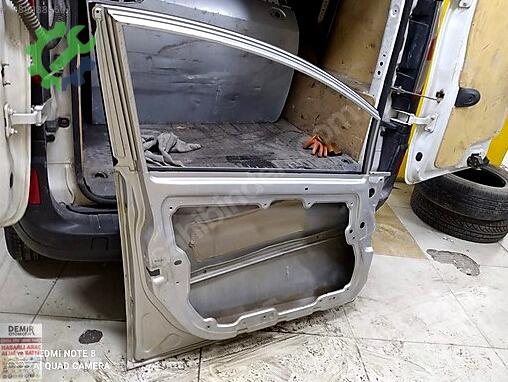Ford Fiesta Sol Ön Kapı çıkma parça