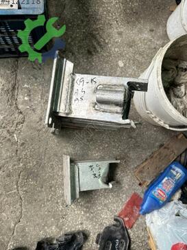 Audi A4 Ön Tampon Demiri çıkma parça
